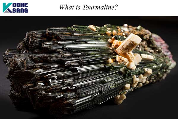 سنگ/ کانی تورمالین چیست؟